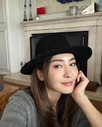 Kathy Chow's Instagram, Twitter & Facebook