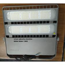 Lampu sorot led 200w 200 watt lampu led floodlight lampu tembak 200 w: Jual Lampu Sorot Led Bvp 382 200 Watt Philips Sinar Jakarta Electric