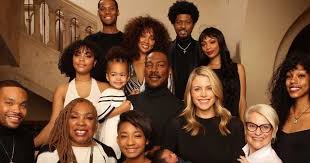 Miles' girlfriend, carly olivia, and his mom, nicole murphy, recently shared pictures of the father and his daughter that were nothing short of precious. Eddie Murphy Poses For Picture With All 10 Kids For The First Time Photo Star Mag