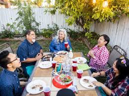 No longer do those with diabetes have to eat separate, tasteless dinners. Dinner Ideas For Type 2 Diabetes Ideas Tips And Eating Out