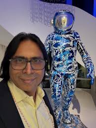 Yesterday , I had the privilege of visiting Grant Cardone's home, where a  special dinner was arranged. It was an incredible opportunity to have  meaningful conversations and experience his powerful mindset, vision,