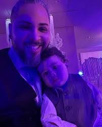 Kelvin Acevedo's Instagram, Twitter & Facebook