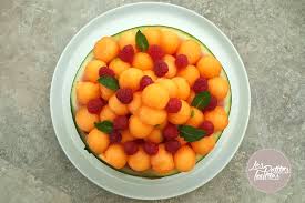 Salade De Fruits Cuisine Dessert Decouvrez Cette Salade De Fruits Fraiche Et Sucree Avec Une Prese Salade De Fruits Salade De Fruits Originale Alimentation