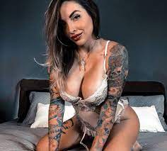 Clara Aguilar - Free nude pics, galleries & more at Babepedia HD phone wallpaper