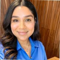 Lydia Calderon's Instagram, Twitter & Facebook