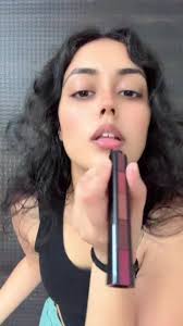 Bejoz y Shivani: Unidos en la Diversión