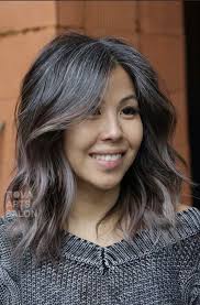 32 Short Hairstyles That Make Going Gray Look Easy And Ageless