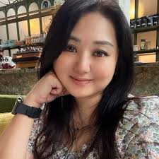 Sylvia Chua Sin Yee (@sylvia.csy) • Threads, Say more