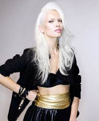 Avete pochi capelli e non sapete che taglio fare e come acconciarli? Acconciature E Pettinature Per Capelli Fini Toni Guy Blog