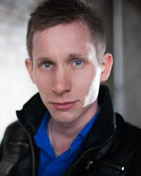 Chris Elms's Instagram, Twitter & Facebook