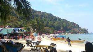Otel perhentian plajı'a 3.1 km, pulau perhentian kecil şehrinin merkezine 1 km uzaklıktadır. View From Fatimah Chalet Picture Of Fatima Chalet Pulau Perhentian Kecil Tripadvisor