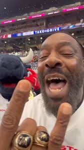 JJ. MOSES: Michigan Mammoth Lion Mishap