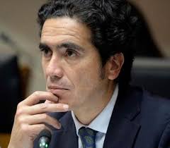 Presidenciable Ignacio Briones propone aumentar valor de patentes mineras