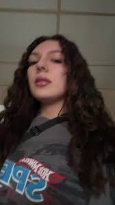 Lily Messer's Instagram, Twitter & Facebook