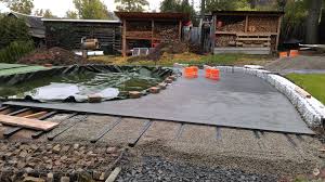 Projekt Poolterrasse Bau Der Unterkonstruktion Und Verlegen Der Bpc Dielen Mit Dem Bau Der Freistehenden Unterkonstruk Pool Terrasse Pool Unterkonstruktion