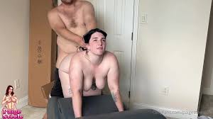 Watch online Paige Steele aka paigesteelexxx OnlyFans - HORNY HOUSEWIFE  DEMANDS DICK FROM MOVER) After the movers packed up all my stuff, I find  out they on X-video