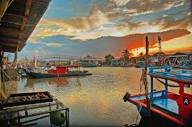 Baik itu wisatawan lokal itulah dia kota padang dan sekitarnya menawarkan beragam wisata menarik untuk liburan keluarga. Lokasi Menarik Di Perlis Yang Sering Menjadi Tumpuan Pelancong