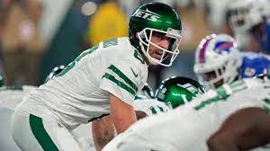 New York Jets QB Aaron Rodgers Leaves Opening Game with Injury