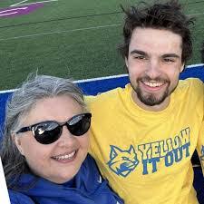 Sharon Erdman's Instagram, Twitter & Facebook