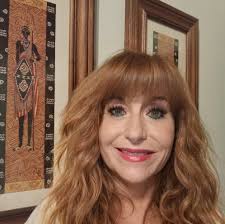 Ana Schierano de Gaitán (Septiembre 2020). Nació en 1944 en Sunchales. Su  infancia transcurrió feliz en el campo cerca de Tacural, donde hizo la  escuela primaria. Luego la familia se instaló en