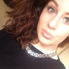 Eleanor Beckett's Instagram, Twitter & Facebook