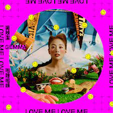 鬼鬼 吳映潔 love me love me 數位單曲 on behance book layout communication design design
