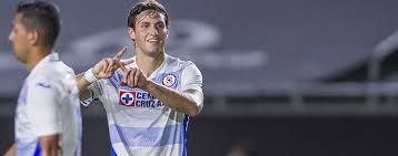 Santiago giménez celebrando su gol en el estadio azteca (foto: Santiago Gimenez Rechazo Ir Al Preolimpico Con Argentina