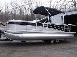 Check Out This 2015 Berkshire 233rfxsts On Boattradercom Boat Party Barge Berkshire