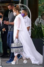 J lo wearing that dress. Jennifer Lopez Archives Celebsfirst