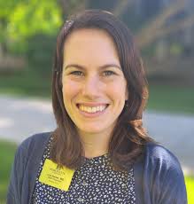 Lea Heller's Instagram, Twitter & Facebook