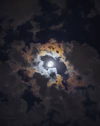 8 592 me gusta 111 comentarios astrovas daryavaseum en instagram follow daryavaseum for more clouds above me it cant stop me clouds instagram photo