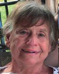 Ellen Lantz's Instagram, Twitter & Facebook