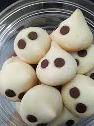 Ramai juga yang telah mencuba resepi biskut ini untuk dijadikan juadah di hari raya. Resipi Biskut Susu Alien Viral Mudah Guna 4 Bahan Je Rasa Nak Masak
