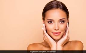 Daily hundreds of girls contact me for their skin related problems. How To Remove Tan From Skin 7 Easy Home Remedies To Reduce Suntan