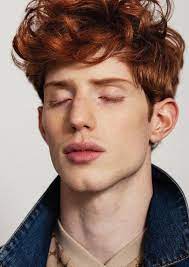 Pin By Miguel Andrade On Gingers Auburn Hair Men Auburn Hair Redhead Men