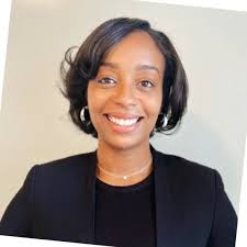 Christina Eadie's Instagram, Twitter & Facebook