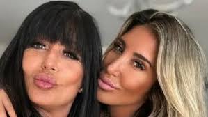 Ahora un móvil policial custodia la guardia del Roque Sáenz Peña