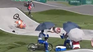 La mujer en los juegos olímpicos de la era moderna. Tokyo 2020 Accidente En El Bmx De Los Juegos Olimpicos Un Juez Cruza La Pista De Carreras De Y Fue Arrollado Marca Claro Colombia