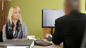 ブロンド淫乱女上司が部下とオフィスでイケないセックス