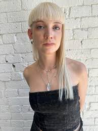 Blonde tape-in extension model needed