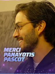 Glen Powell invite les élèves à l'avant-première de Running Man