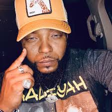 Farrah Ray's Instagram, Twitter & Facebook