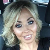 lorraine smith (@raineyhead)