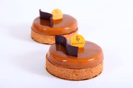 The Caramel Tart Consists Of A Sweet Dough With White Sacher Cake Caramel Ganache And Caramel Beurre Sale Simply Sweet Desserts Pastry Yummy Sweets