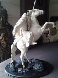 Pin By Susan Young On A Vendre To Sell Gandalf The White Lord Of The Rings Statue