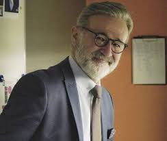 Bkm'den şahane bir aile komedisi! Aykut Eniste Oyunculari Karakterleri Ve Kadrosu