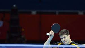 He uses the butterfly ovtcharov innerforce alc blade with butterfly dignics 09c on his forehand and butterfly dignics 05 on his backhand. Ovtcharov Greift Nach Edelmetall Sport A Z