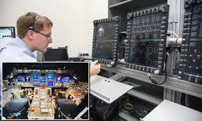 Découvrez les promotions des fêtes sur les meilleurs laptops occasions d'europe, d'asie et des usa garantis et les moins. Nasa Unveils Control Room Of The Orion Capsule In Images Daily Mail Online