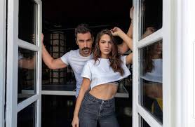 İbrahim çelikkol is a turkish actor, former basketball player and fashion model. Ù…Ø³Ù„Ø³Ù„ Ø¯Ù…ÙŠØª Ø§ÙˆØ²Ø¯Ù…ÙŠØ± Ø§Ù„Ø¬Ø¯ÙŠØ¯ Ù…Ù†Ø²Ù„ÙŠ