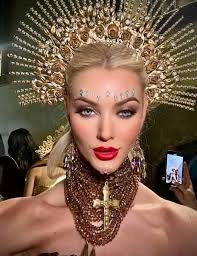 Hoy, hace una semana, Dinamarca se coronaba como la nueva Miss Universo  🇩🇰✨